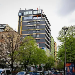 Hotel La Boheme, Tirana